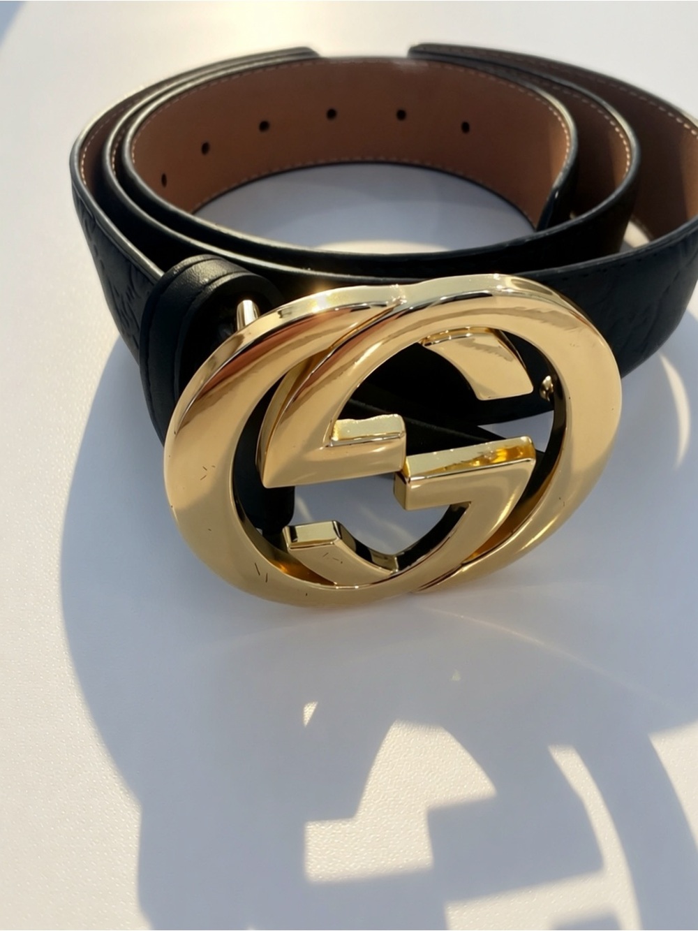 Gucci Black Leather Belt with Gold Double G Buckle - Picture 3 of 5
